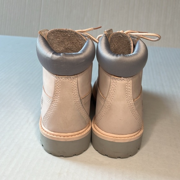 Timberland Boots Girls Size 13 Light Pink Nubuck Waterproof Leather Lace up - Picture 3 of 16